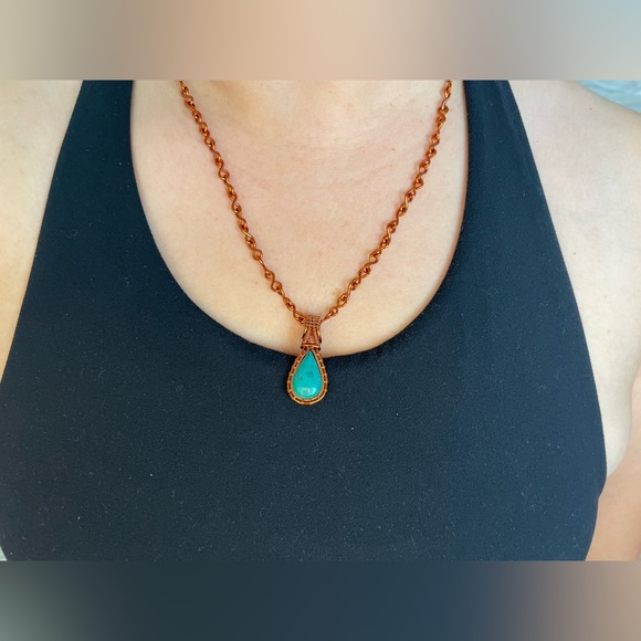 Necklace - Picture 3 of 7